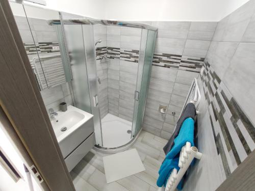 Bathroom, Trika Apartman in Petofi Sandor Lakotelep