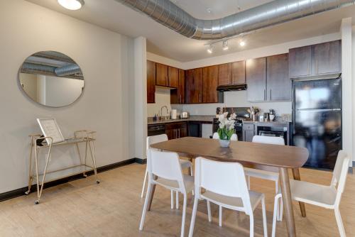 Kasa Milwaukee Downtown Apartments