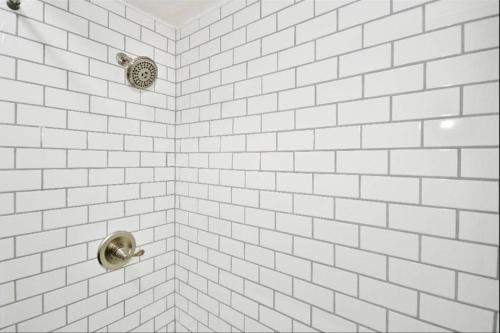 P.H. Portland 2BR Apartment - image 6