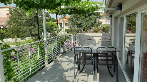 Haus Mirela - Apartment - Ližnjan