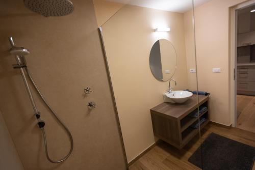 Huber Hof Apartment - image 10