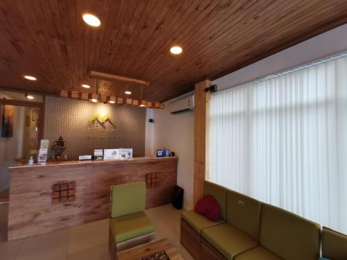 Exterior view, Baan URT Suratthani Airport Hotel in Phunphin