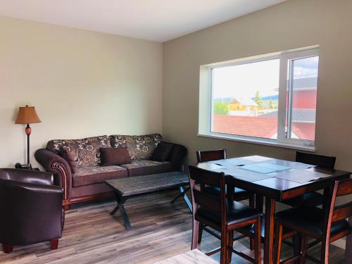 Downtown Whitehorse Deluxe 2 Bedroom Condo