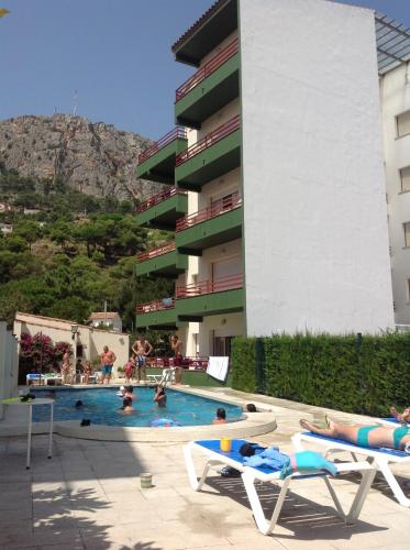 Apartamentos Flomar - image 6