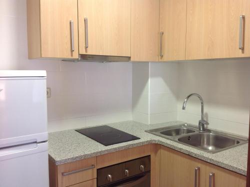 Apartamentos Flomar - image 12