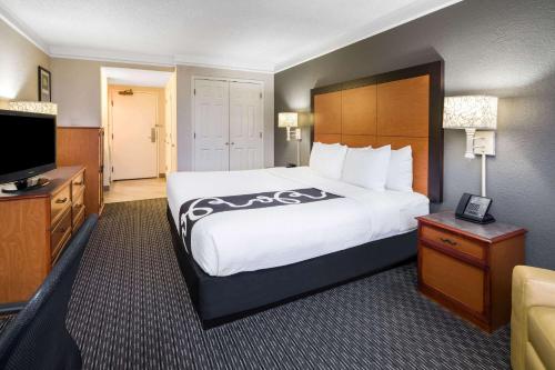 La Quinta Inn & Suites by Wyndham Buena Park