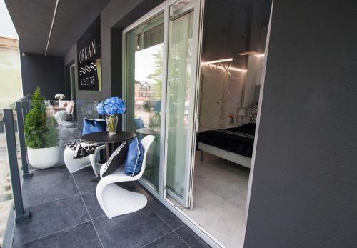 ORKAN rooms&restaurant in 미엘노