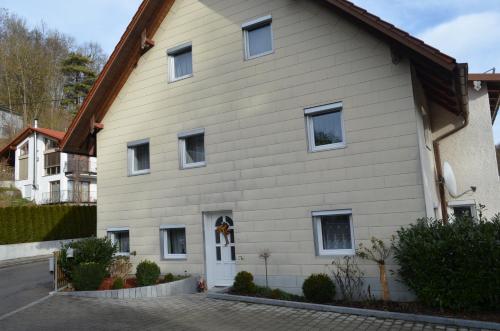 Ieeja, Unterkunft für Arbeiter und Monteure (Unterkunft fur Arbeiter und Monteure) in Schöngeising