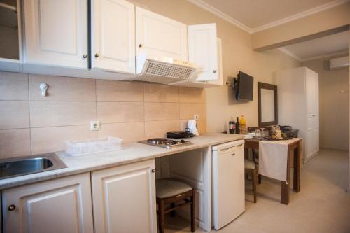 TA DIDYMAKIA APARTMENTS. 5