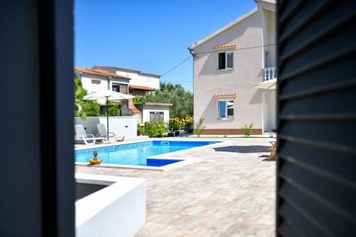 Pool house LUKA - image 6