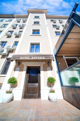 Hotel Antique - main image