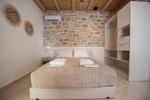 Irene Komos Independent House