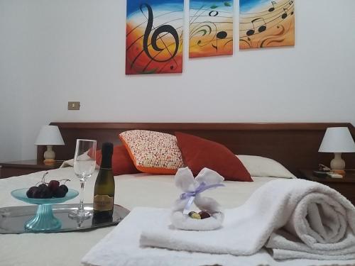 IERRE VATICANO " il piacere dell'accoglienza" in Сідерно