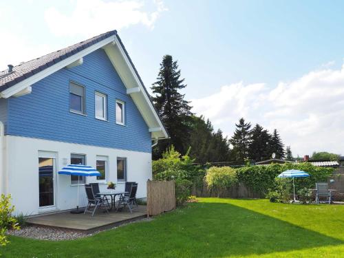 Apartment with Terrace image 4