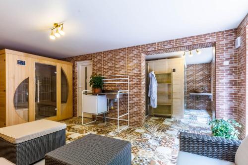 Massage, Penzion Kokorin Forest Villa in Harrachov