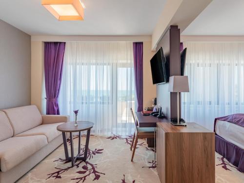 New Belvedere - image 7