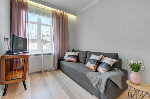 Apartment with Balcony image 2