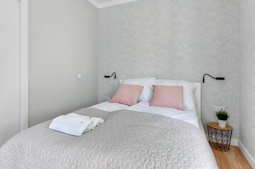 Apartment with Balcony image 3