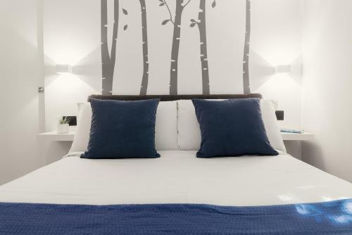 Domus Quiritum Elite, Vatican luxury apartment