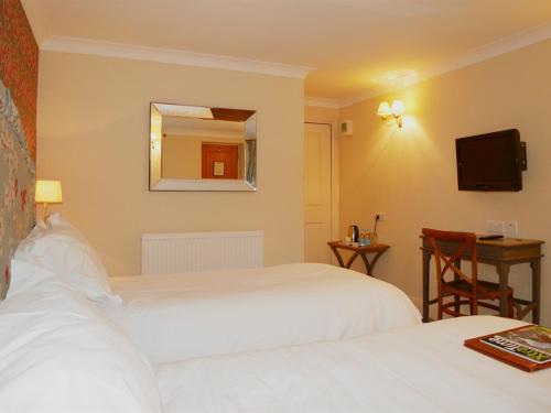 The Angel in Wootton Bassett - image 9