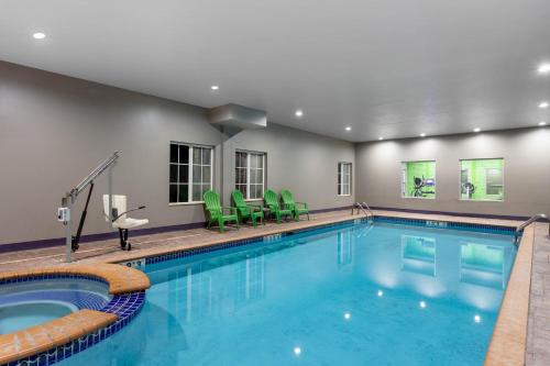 La Quinta Inn & Suites by Wyndham Huntsville Airport Madison in Madison (AL)