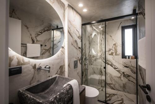 Tarsia Homes & Suites - image 3