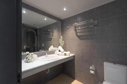 La Piscine Art Hotel Philian Hotels and Resorts - image 6