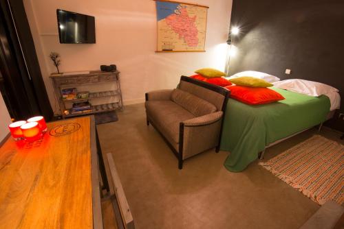 Double Room image 1