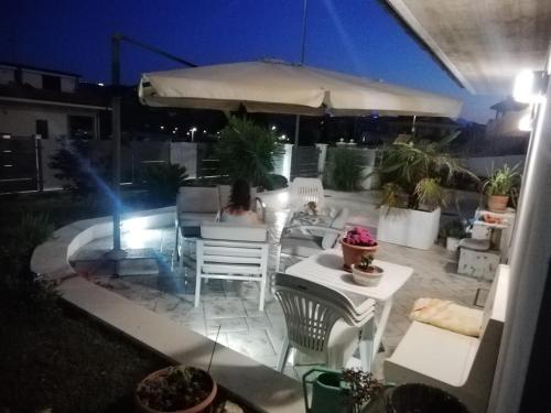 ทัศนียภาพภายนอกโรงแรม, A casa di cinzia in ปิเนโต