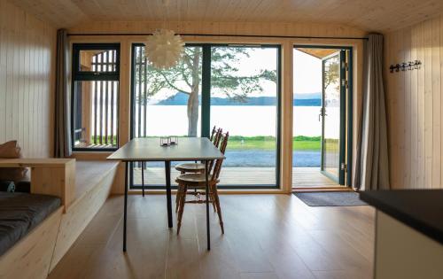 Fasiliteter, FUGELVÅGEN, cabins and glamping (FUGELVAGEN, cabins and glamping) in Molde sentrum