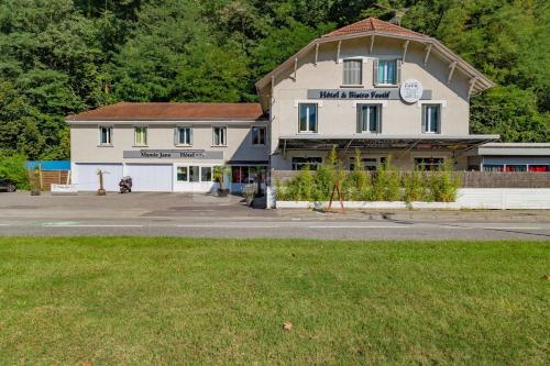 Mamie Jane Privat 25 couchages - Location saisonnière - Tresserve