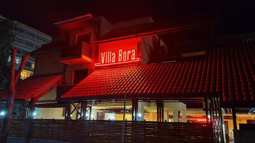 Hotel Villa Bora – Sunny Beach, WY
