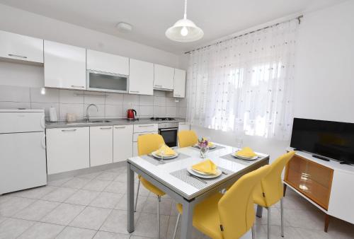 Apartments Kure - image 7
