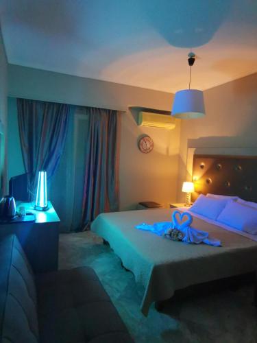 Hotel Atlantis - image 10