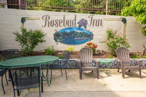 Rosebud Inn