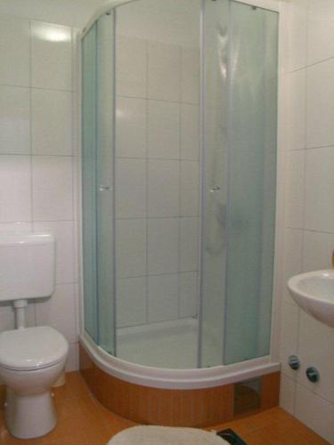 Apartments by the sea Baska Voda, Makarska - 12914