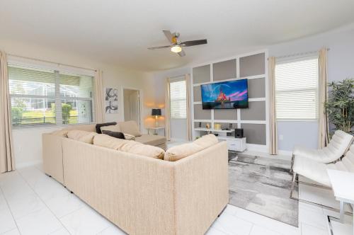 NEW Grand Orlando Villa - Sleeps 20 6bdr 6bath With Pvt Pool Jacuzzi - image 3