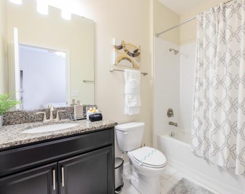 NEW Grand Orlando Villa - Sleeps 20 6bdr 6bath With Pvt Pool Jacuzzi - image 5