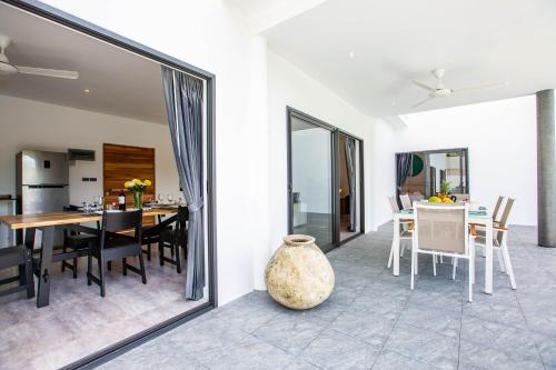 Villa Nirvana, 3 Bedrooms, Chaweng Noi, Ko Samui (Foto 8)