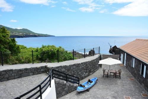  Casa dos Botes - WhaleBoat House in São Caetano