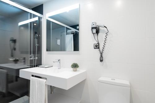 Aparthotel Atenea Barcelona - image 4