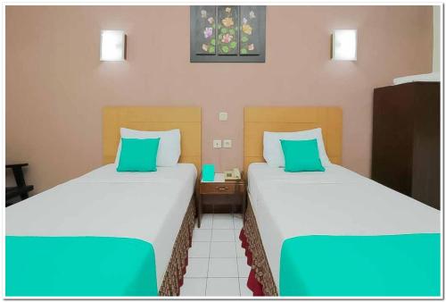 Hotel Lestari Near Lippo Plaza Mall Jember Mitra RedDoorz