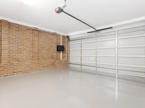 5b Bent Street large house with ducted air con foxtel and wifi