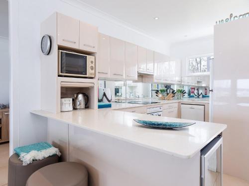 Kitchen, Casa Martins Absolute Waterfront House in Salamander Bay