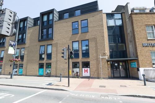 Relax Bymph-collection Of 48 Chic Vauxhall Studios, Vauxhall, London