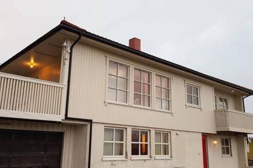 Lofoten- Enjoy the Nature-With a beautiful beach in Лекнес