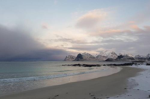 Lofoten- Enjoy the Nature-With a beautiful beach in Лекнес