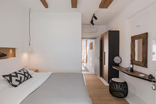 3 Elements by Stylish Stays - image 6