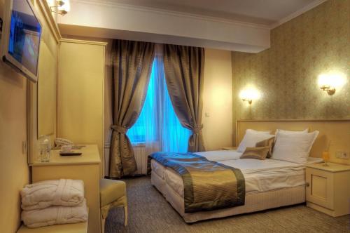 Standard Double or Twin Room Section Iva (1 child up to 5.99 years is for free upon availability)