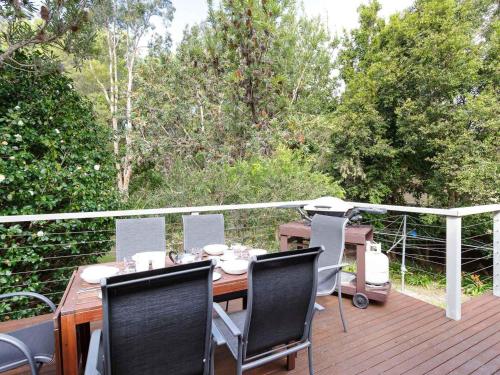Dutchies Haven, 11 Christmas Bush Ave - Pet friendly, large enclosed yard, air con and Wi-Fi